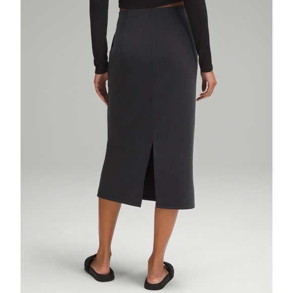 Lululemon Softstreme High Rise Midi Skirt Black Size 14 NWT - Picture 2 of 16